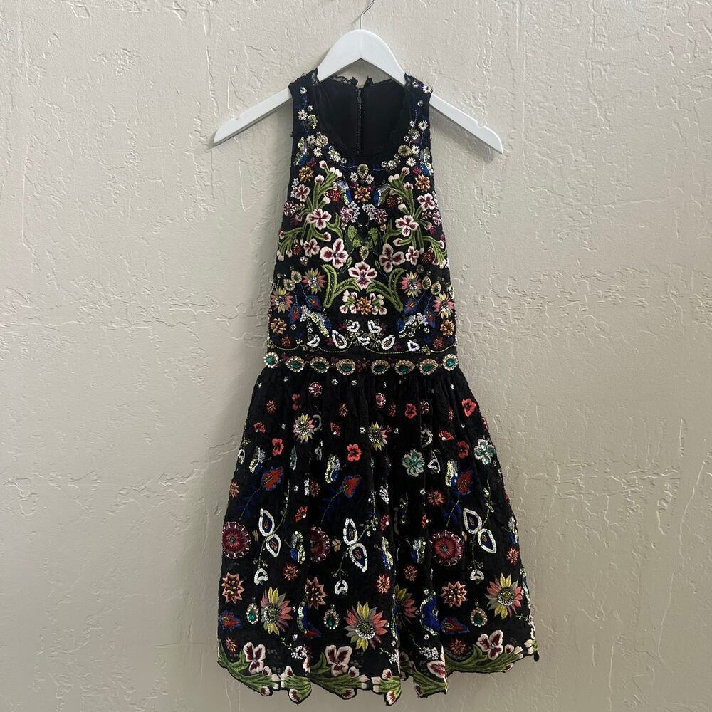 EUC $1495 Alice + Olivia Designer Talulah Embellished Black Lace Cocktail Dress